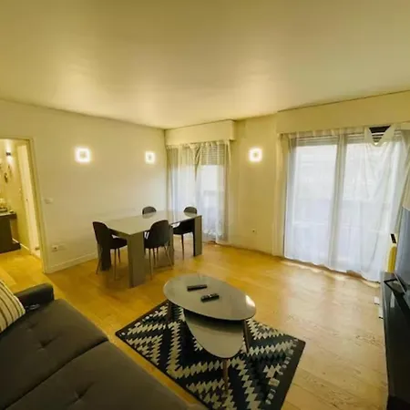 Champs Elysee Bagatelle - 4 Pers Apartment *