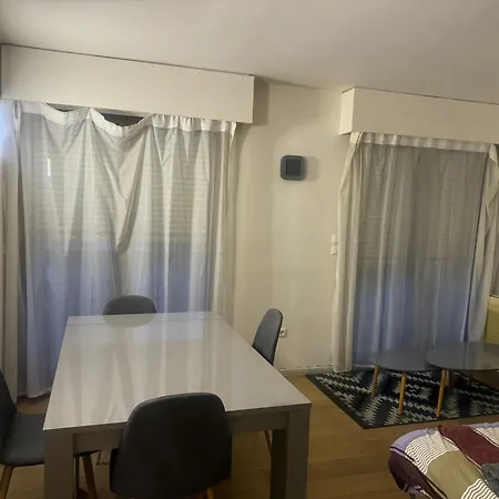 Champs Elysee Bagatelle - 4 Pers * Neuilly-sur-Seine